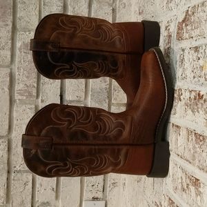 New with tags! Brown Smoky Mountain boots boys size 4.5 medium